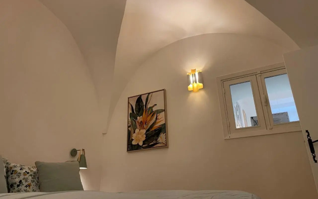 Summerhouse 2 bed quiet Old Nice balcony100m beach