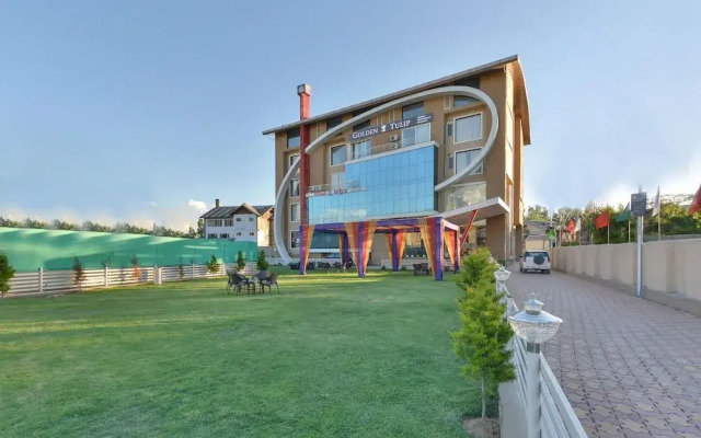 Golden Tulip Kashmir