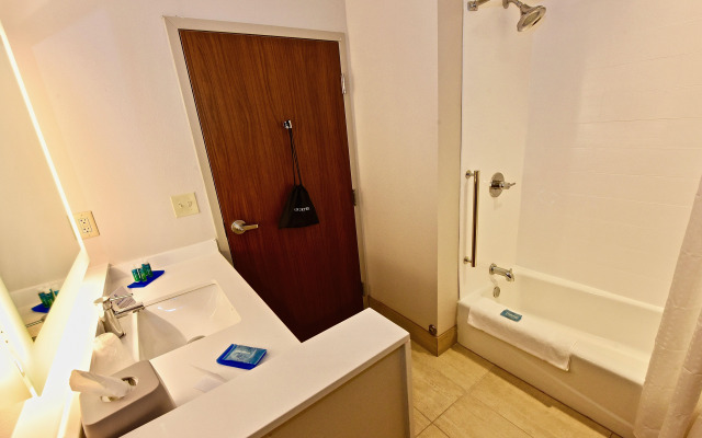 Holiday Inn Express & Suites Perryville by IHG