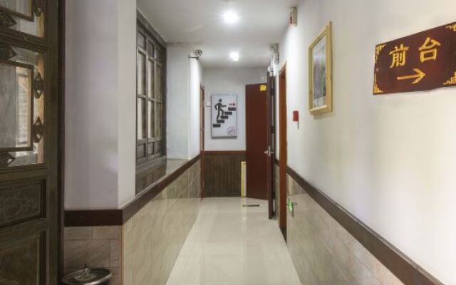 Riverside Hotel