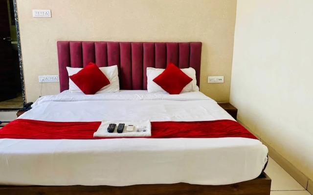Hotel Sukh Vilas