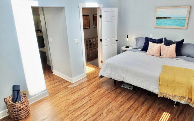 Park Avenue Beach Paradise Chic & Secluded 4 BDR