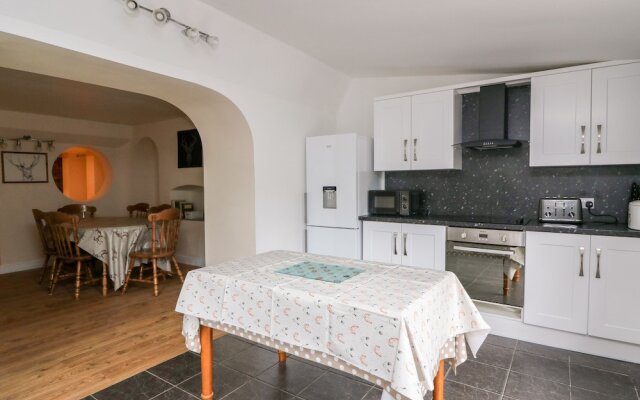 Ynys Cottage