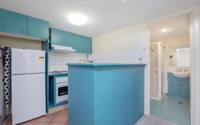 Surfers Beach Resort One