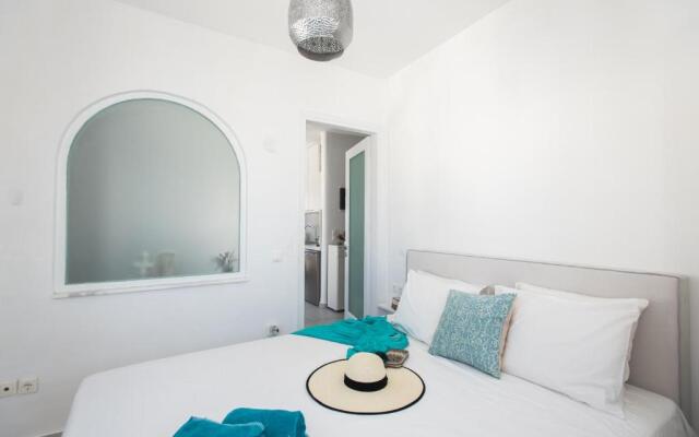 Olive Tree, Mykonos Town Apartment With Pool