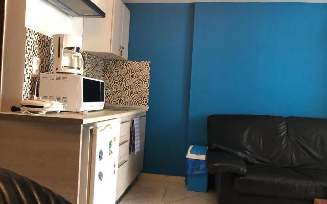 Office-Studio Theoxaris