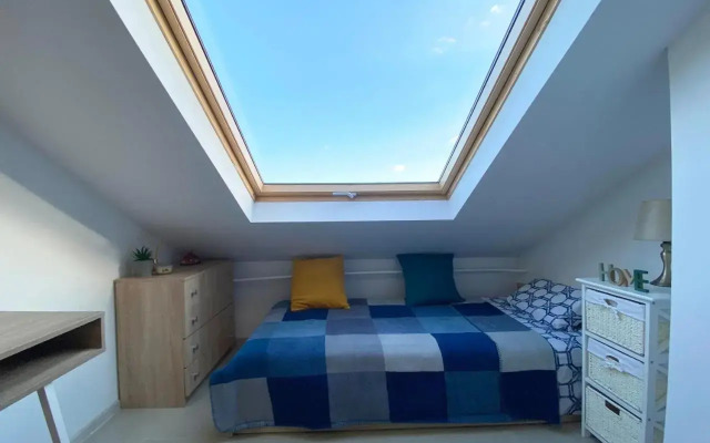 LK17 - Loft in the Center