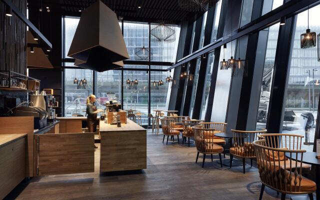 Crowne Plaza Copenhagen Towers by IHG