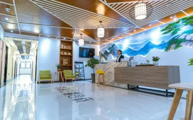 Selenium-themed Inn In West Huangshan City