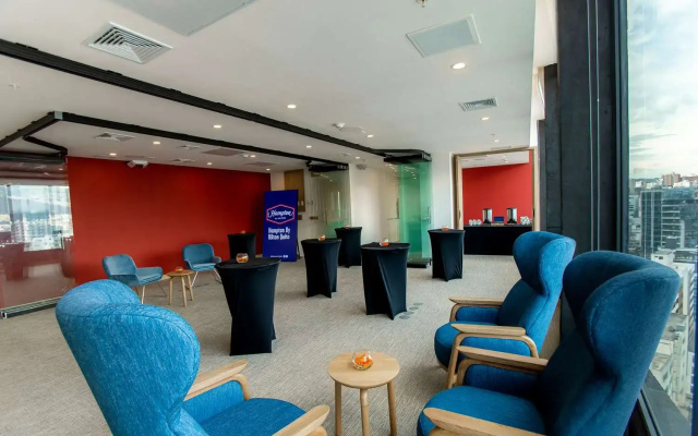 Hampton By Hilton Quito La Carolina Park