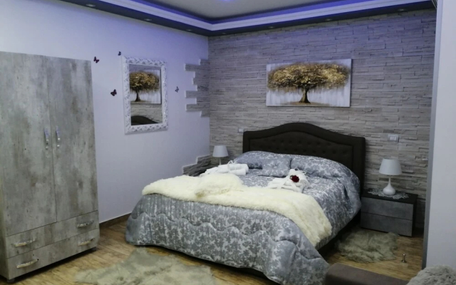B&B Dalì