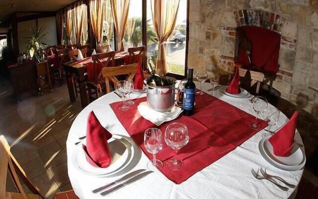 Fortuna Hotel & Restaurant