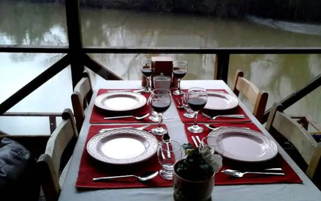 Vira Creek House
