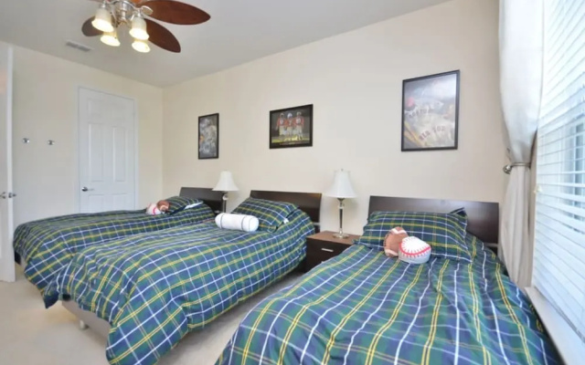 Vista Cay Three-bedroom