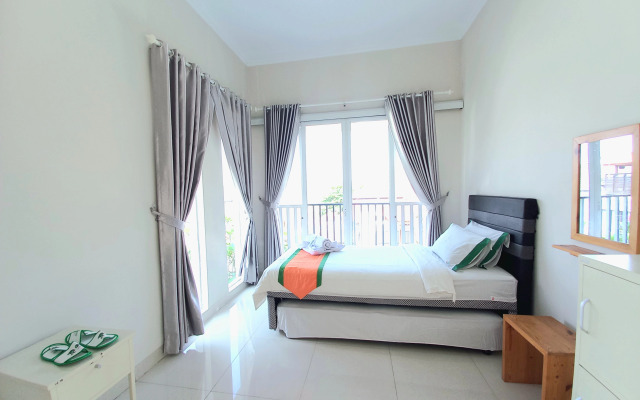 Villa Syariah Grand Bale with Private Pool by Simply Homy