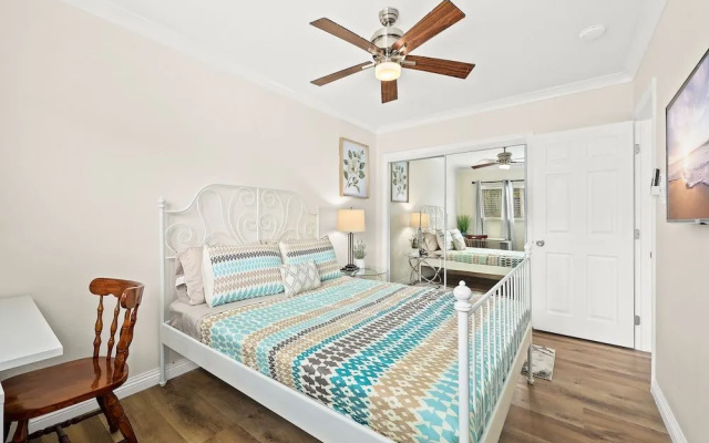 Bright&Cozy Getaway 10min to Downtown LA