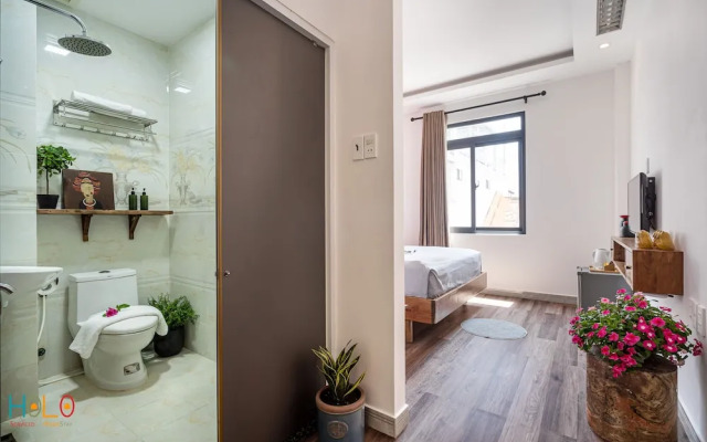 HoLo Central Saigon - Serviced HomeStay
