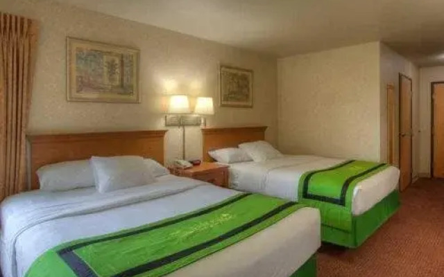 Pacific Sunrise Inn & Suites