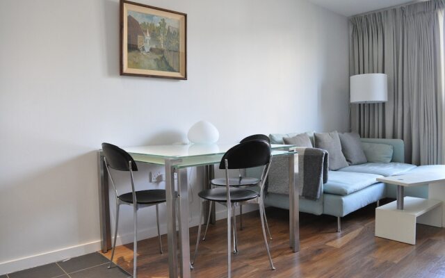 Modern 1 Bedroom Pimlico Flat by the River