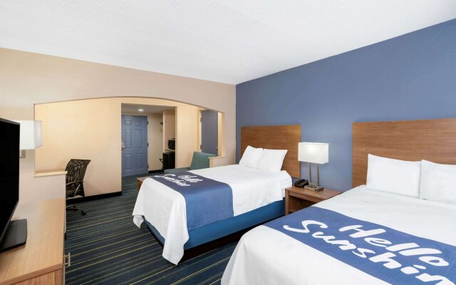 Days Inn by Wyndham Panama City