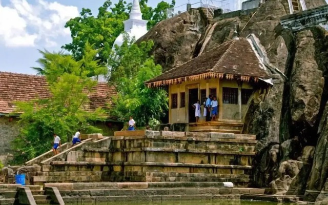 Silver Crown Nature Resort