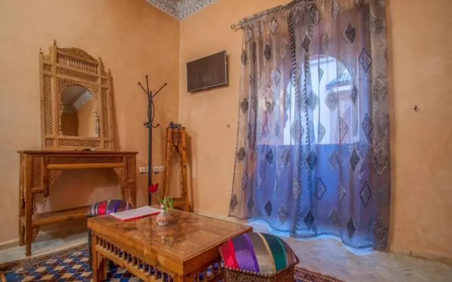 "room in Guest Room - Riad Lakouas-benjoin Room"