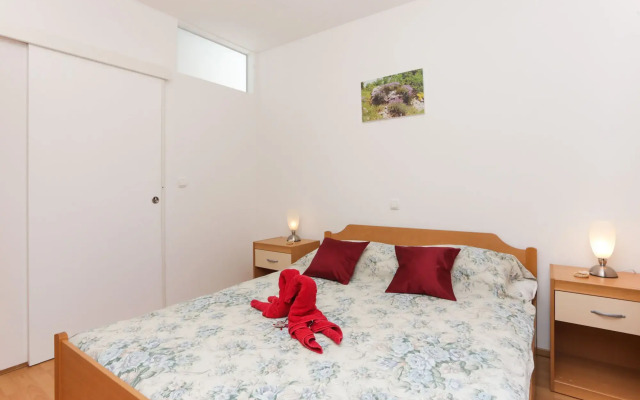 Apartments Ira