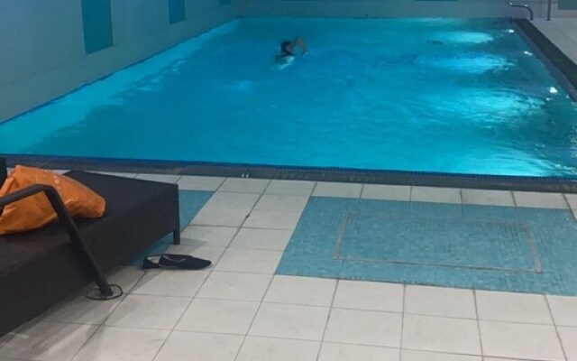 Lovely 1-bed Apartment Canary Wharf in London