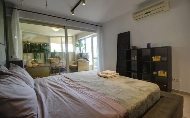 2 Bedroom Apartment on Beach Elias Lower
