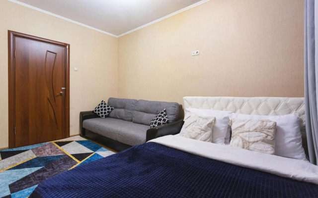 Moment House on 42 Mitinskaya Street