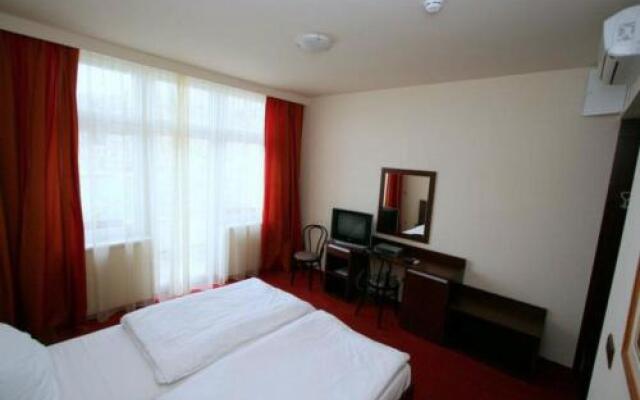 Lux Hotel Pansion