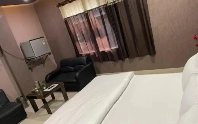 Hotel Maya Shayam
