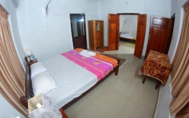 M R Beach & Cottages
