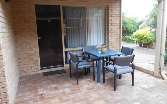 Augusta Georgiana Molloy Motel