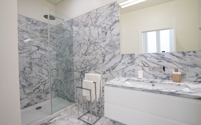 Porta do Mar Deluxe Serviced Apartments