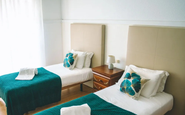 Laurus Hotel