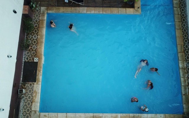 La Familia Hotel