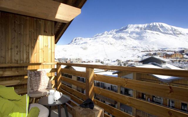 Apartment with spa at the foot of the Grandes Rousses massif