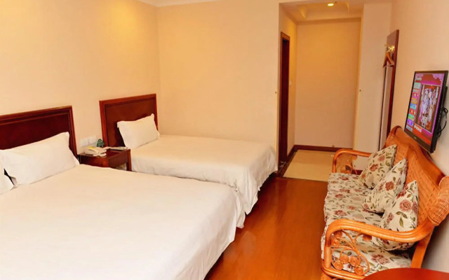 GreenTree Inn Jiaxing Pinghu Zhapu Jiulong Mountain Express  Hotel