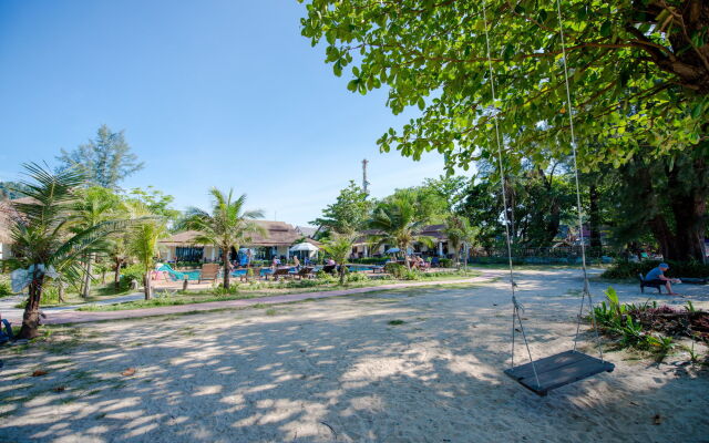 Banana Beach Resort