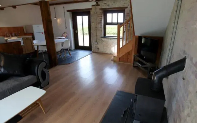 Lower Thurlibeer Holiday Home