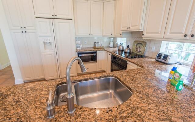 Island Walk Apartment 3