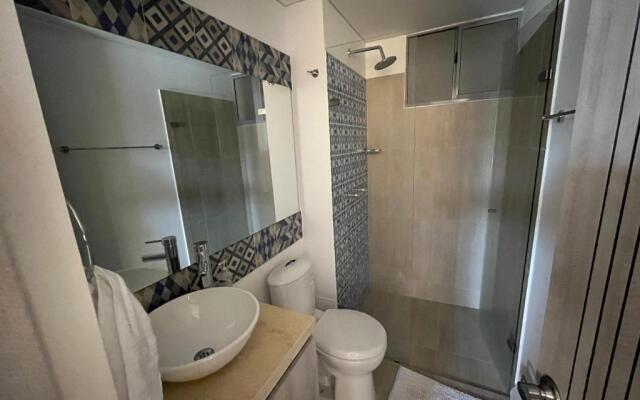 Apartamento con piscina y parqueadero a 7 min del centro