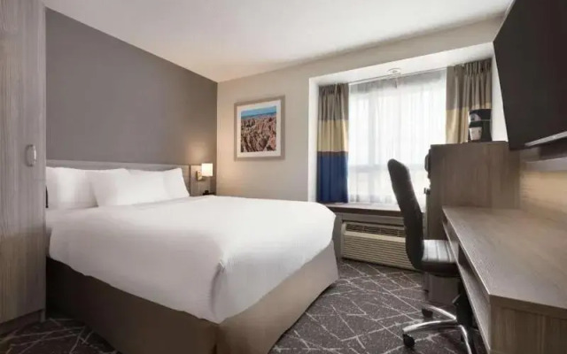 Microtel Inn & Suites Montreal Airport-Dorval QC