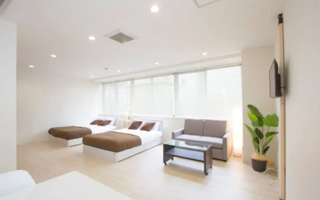 Royal Heights