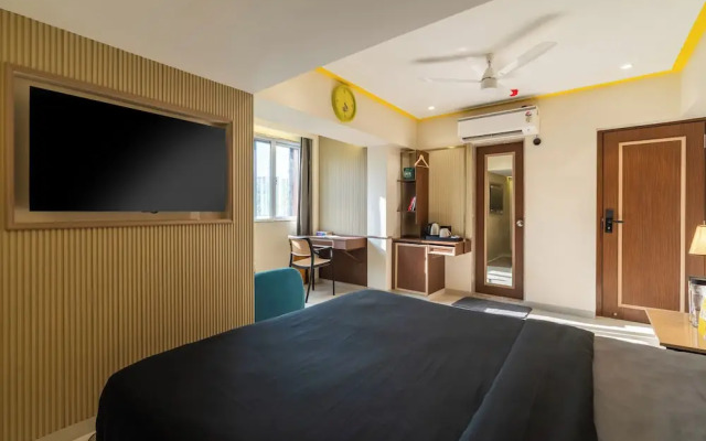 The Hosteller Mumbai, International Airport