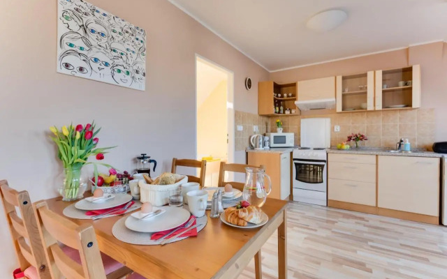 Jane's Charming Apartment