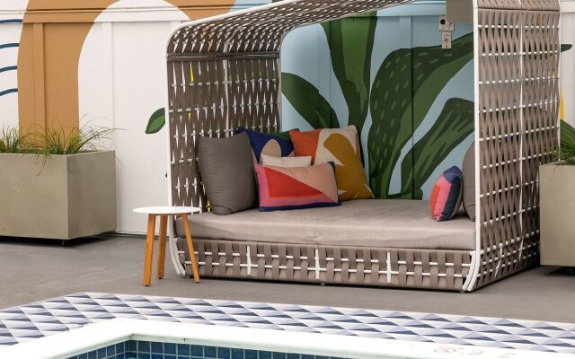 Inn at the Pier Pismo Beach, Curio Collection by Hilton