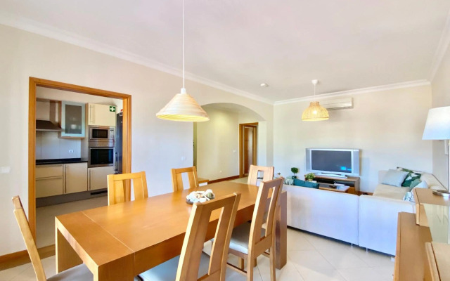 Amazing 2Bedroom apartment in Victoria Boulevard