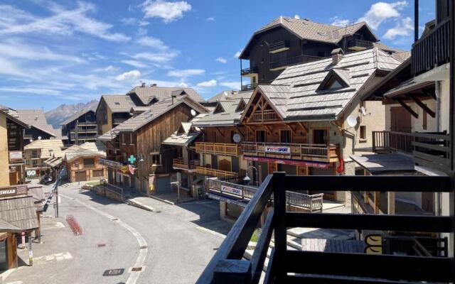 L'eterlou, Studio Centre Station